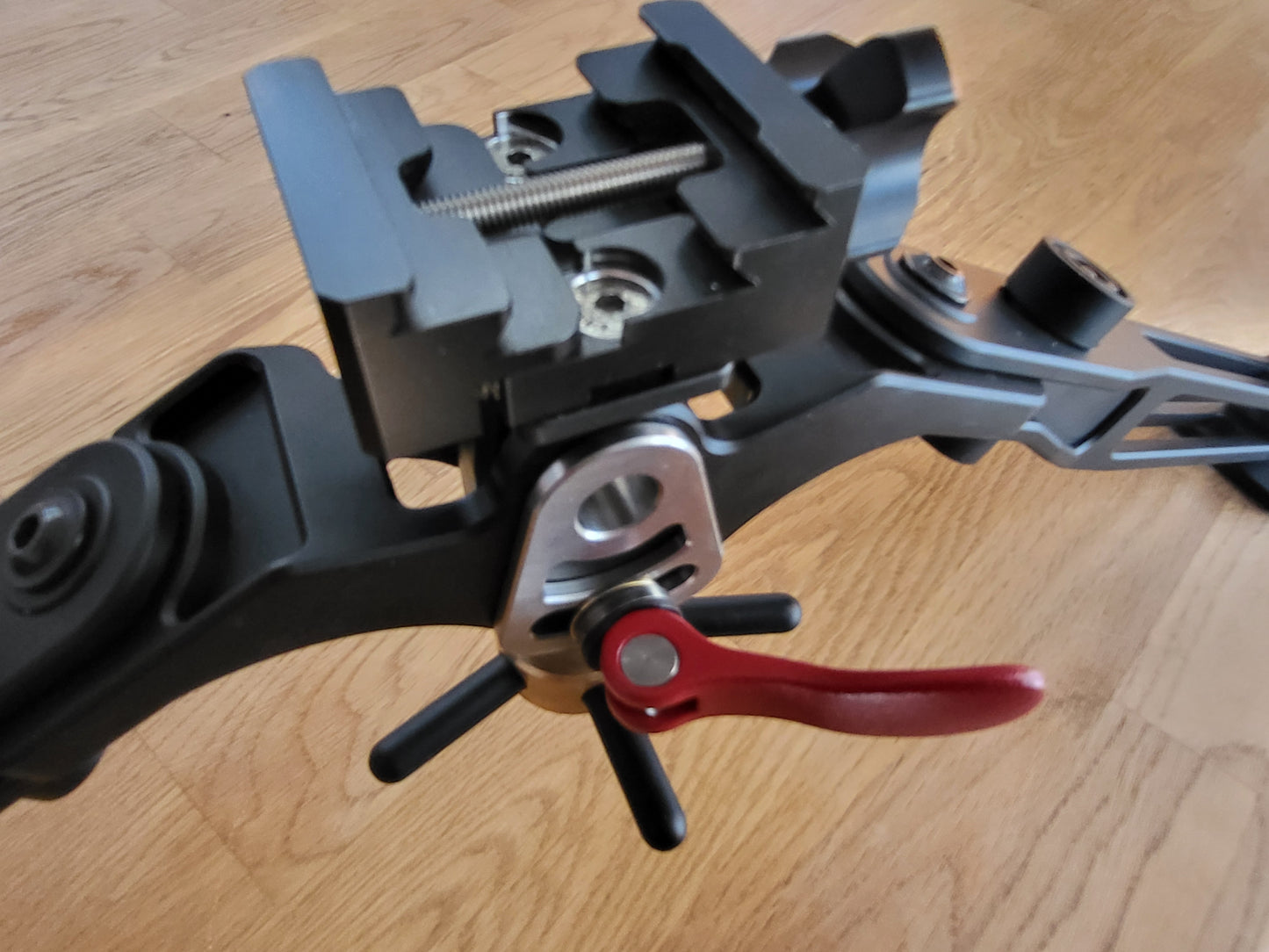 Bears F-Class Klappzweibein mit Picatinny QD