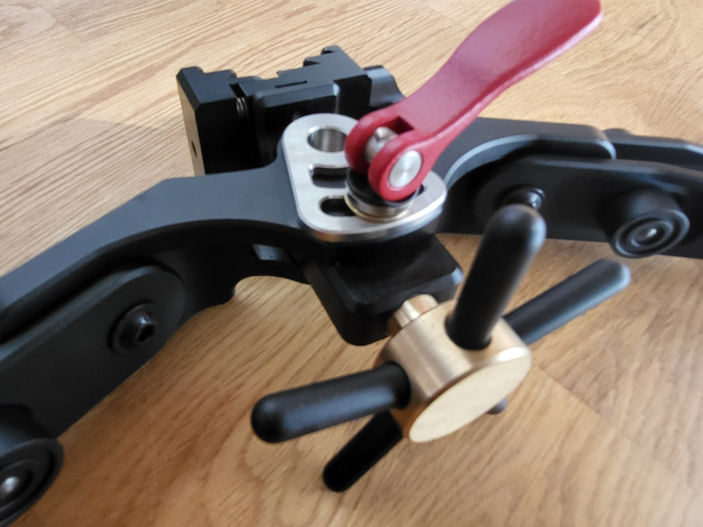 Bears F-Class Klappzweibein mit Picatinny QD
