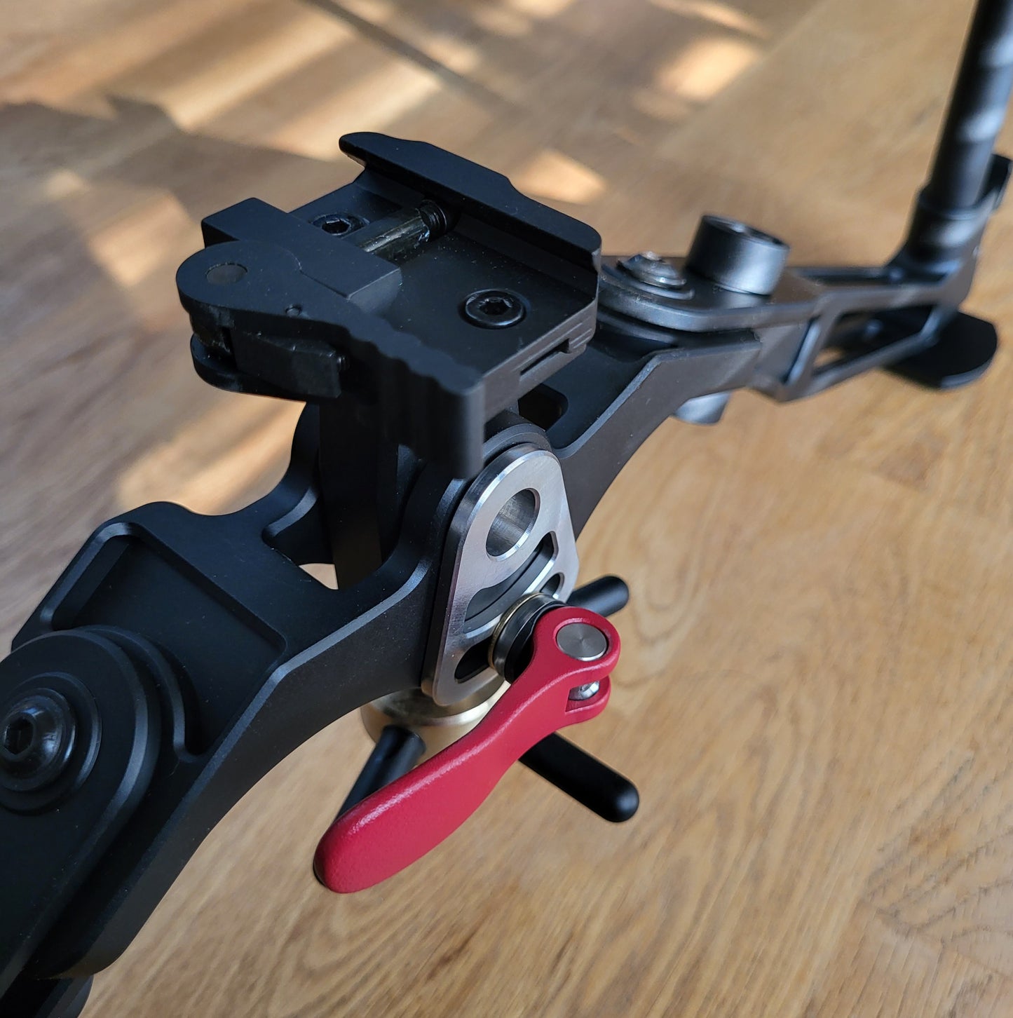 Bears F-Class Klappzweibein mit Picatinny QD