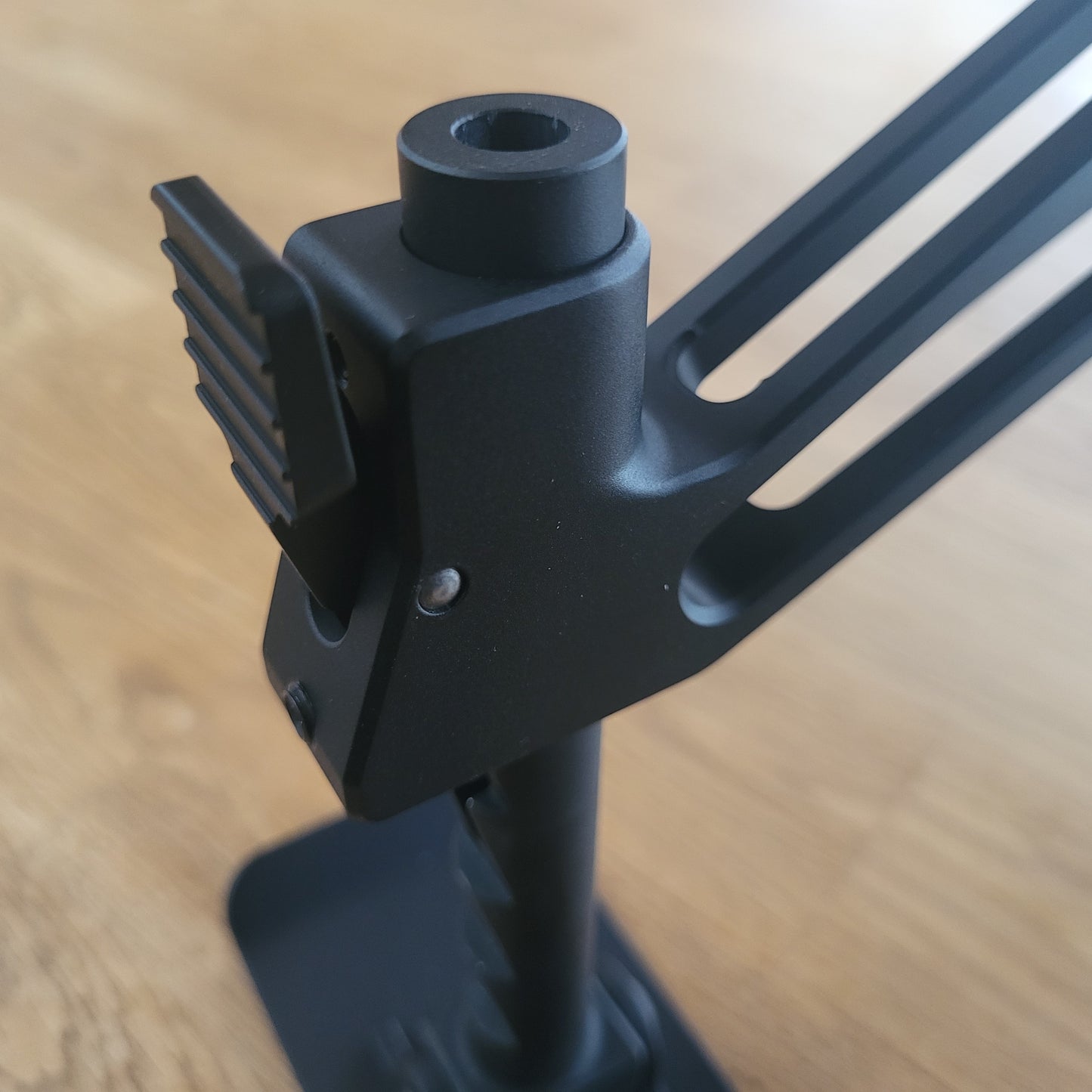 Bears F-Class Klappzweibein Arca