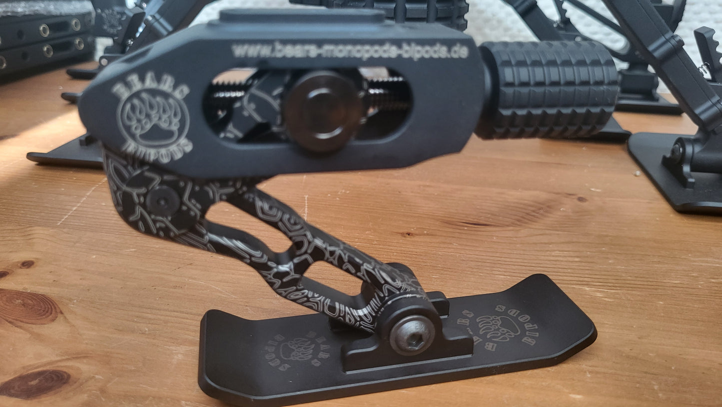Monopod Facebook