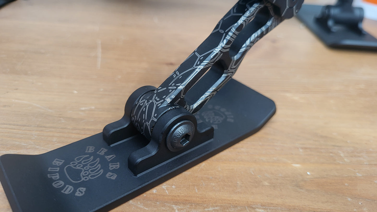 Monopod Facebook
